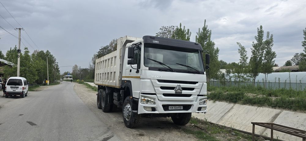 Moshina ishlab turibti