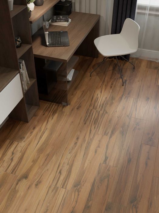 Nemetskiy Laminat tarket 8 talik Office va Uy uchun togri keladi