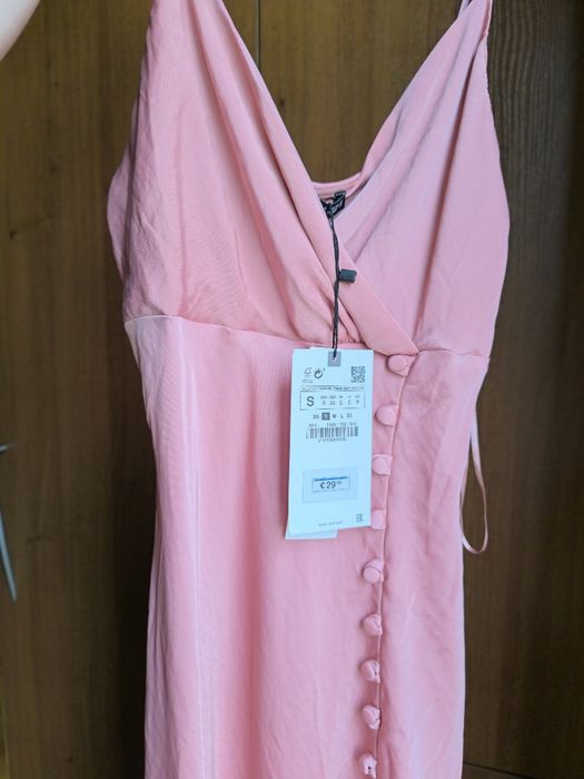 Дълга сатенена рокля Zara