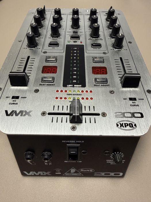 Behringer mixer vmx 200