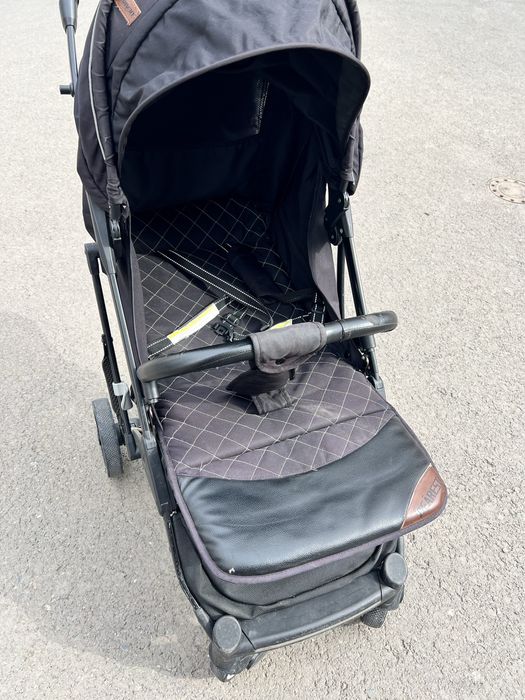 Продам коляску прогулочную Диарест