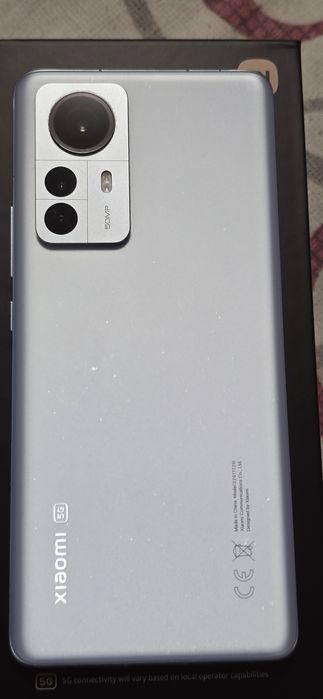 Xiaomi 12 Pro 5G (12GB RAM, 256GB)