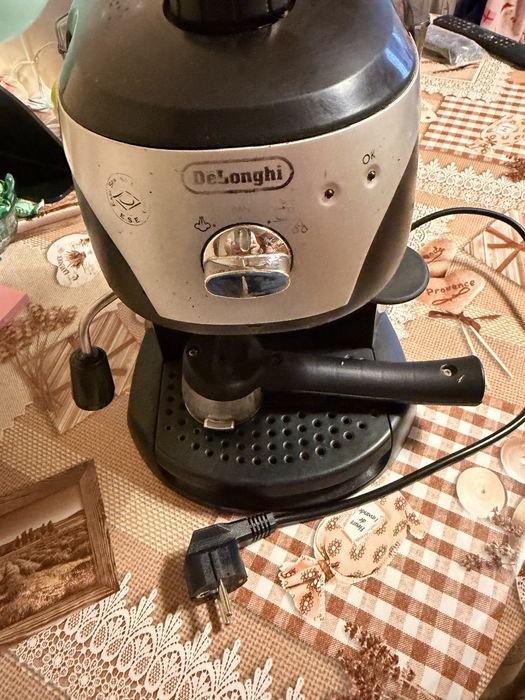 Кафе машина Delonghi