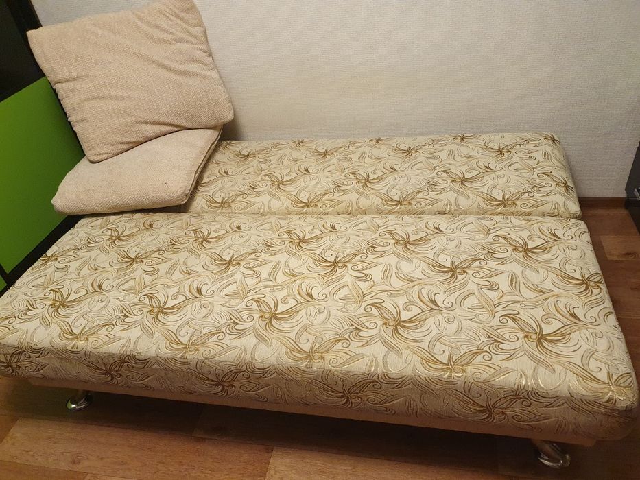 СРОЧНО продам диван!