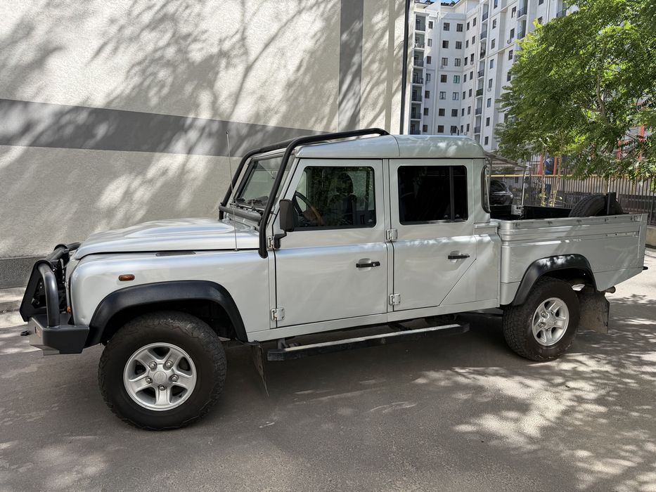 Land Rover DEFENDER 110 Crew Cab продается