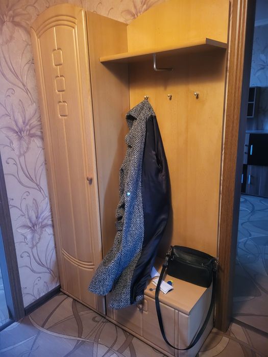 Прихожая с зеркалом