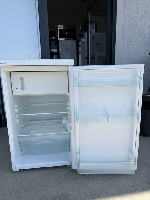 Малък хладилник с камера Либхер 50 см широк