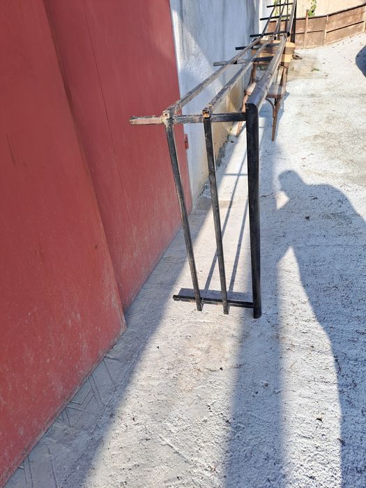 Продавам метален парапет за тераса