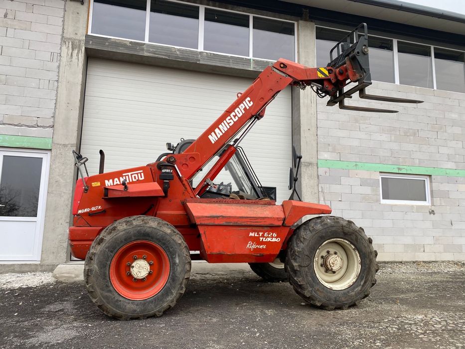 Incarcator frontal Manitou MLT 626