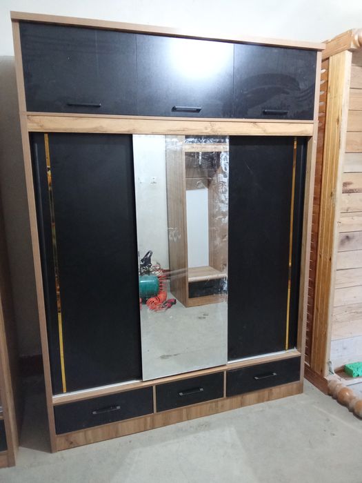Kupe 180 razmerda