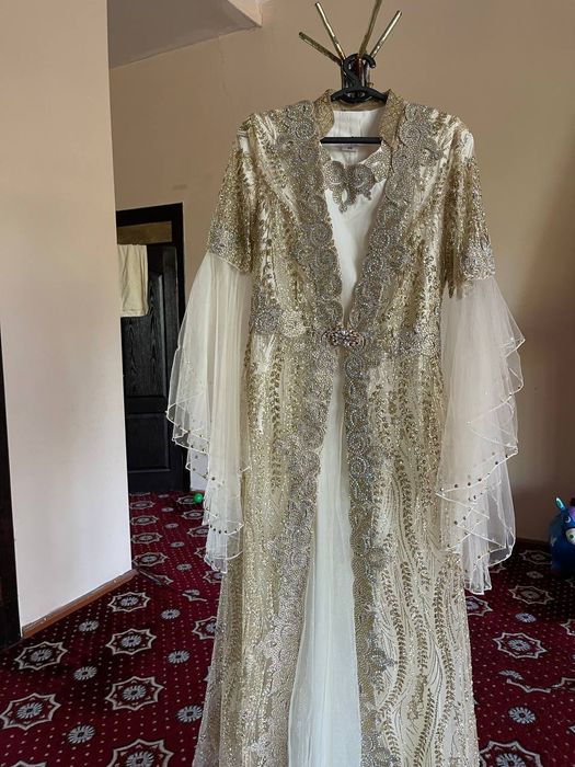 Kelinlar uchun ansambl 1 marta kiyilgan