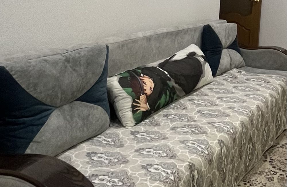 Дакимакура подушка. С наполнителем