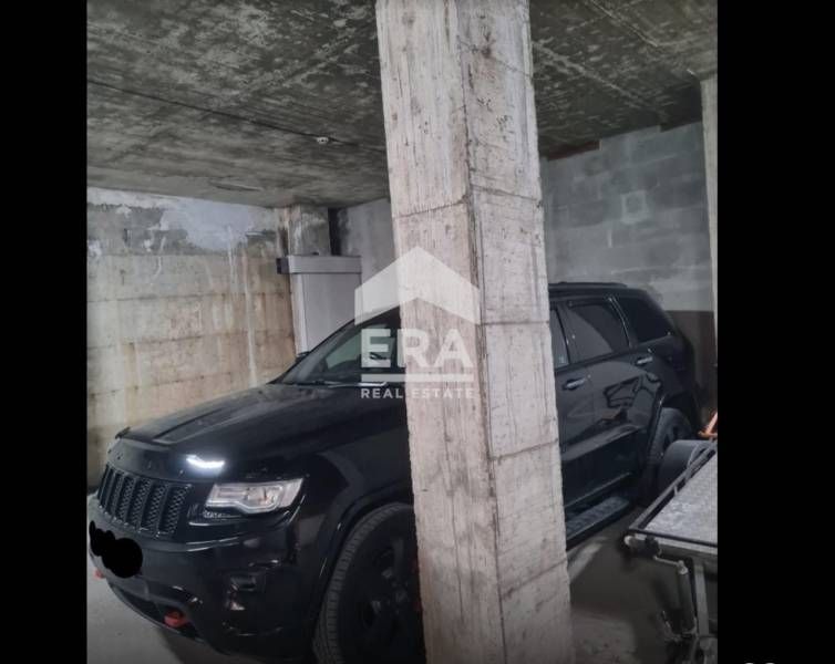 Подземно паркомясто в кв. Орфей, гр. Хасково