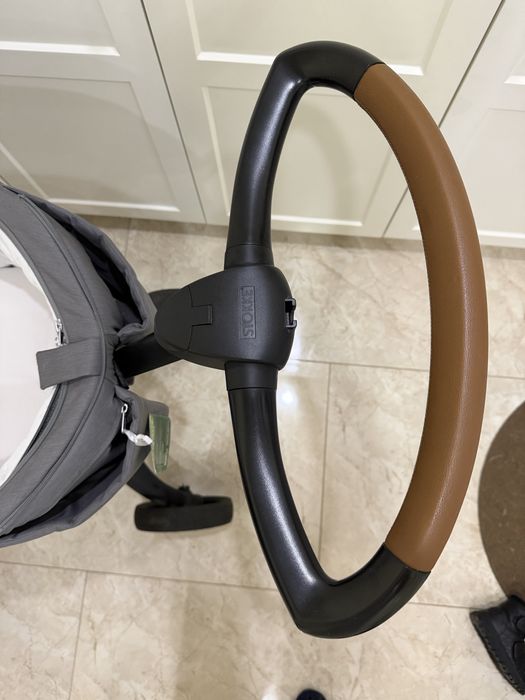 Коляска Stokke, серый цвет