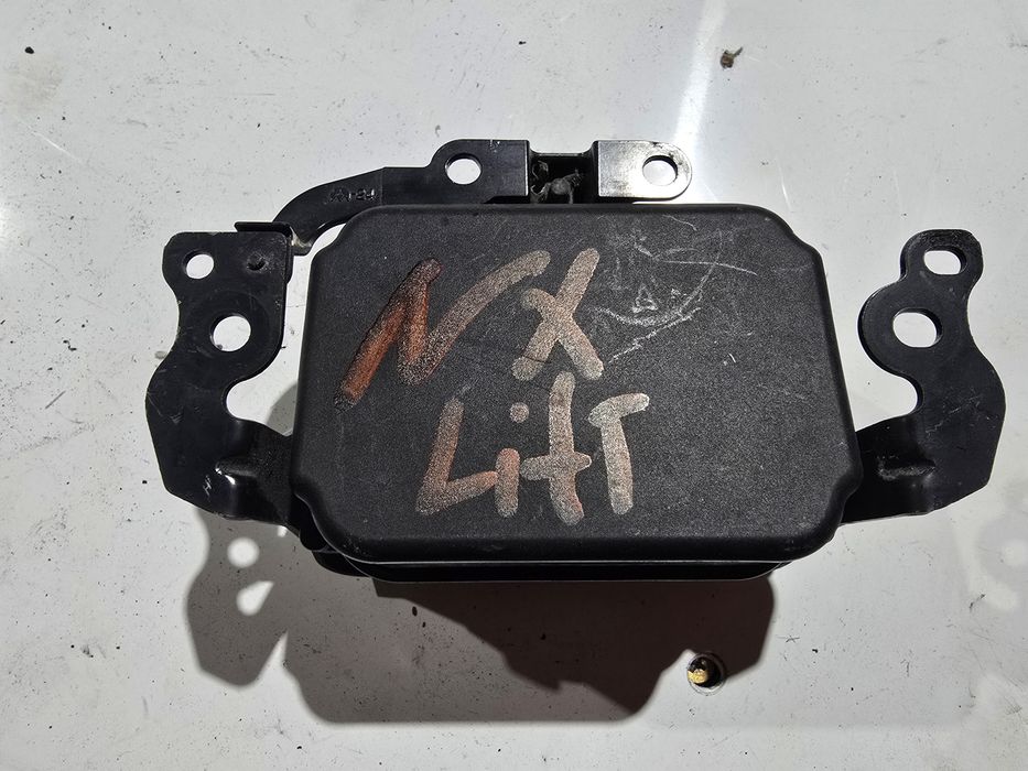 Radar distronik lexus nx rx ct prius