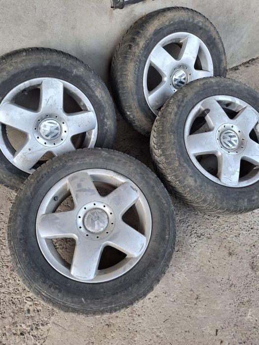 Vând jante cu tot cu anvelope ,r15