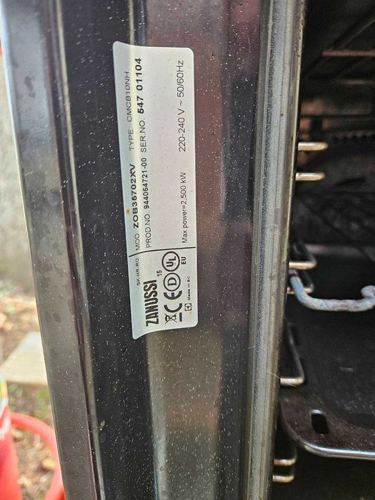 Фурна за вграждане ZANUSSI ZOB35702XV