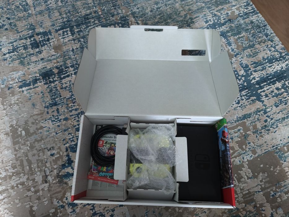 Nintendo switch super mario odyssey edition bundle