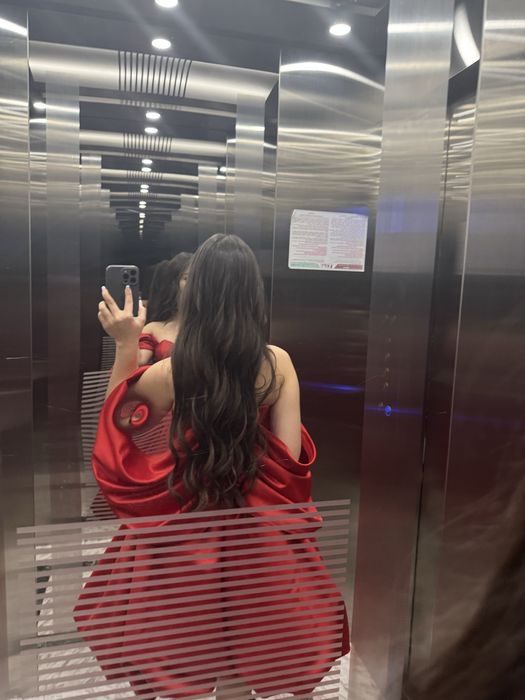 Продам красное платье