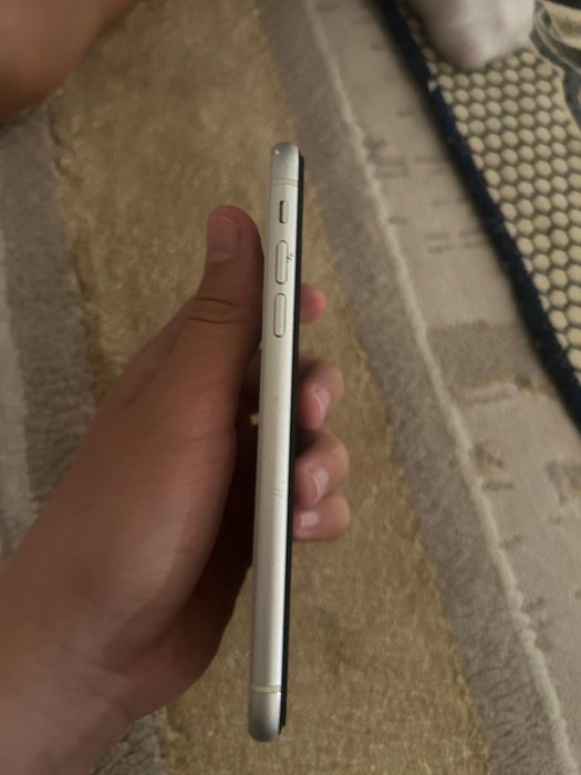 Iphone xr 64гб емкость100