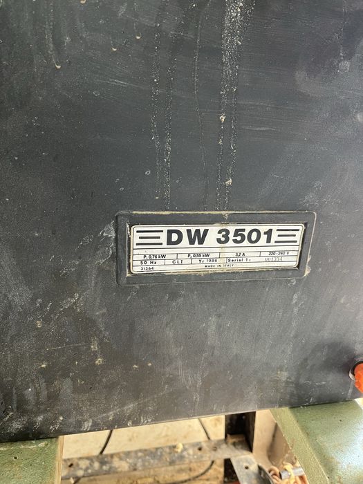 Банциг   DeWALT