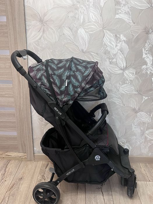 Продам детскую каляску