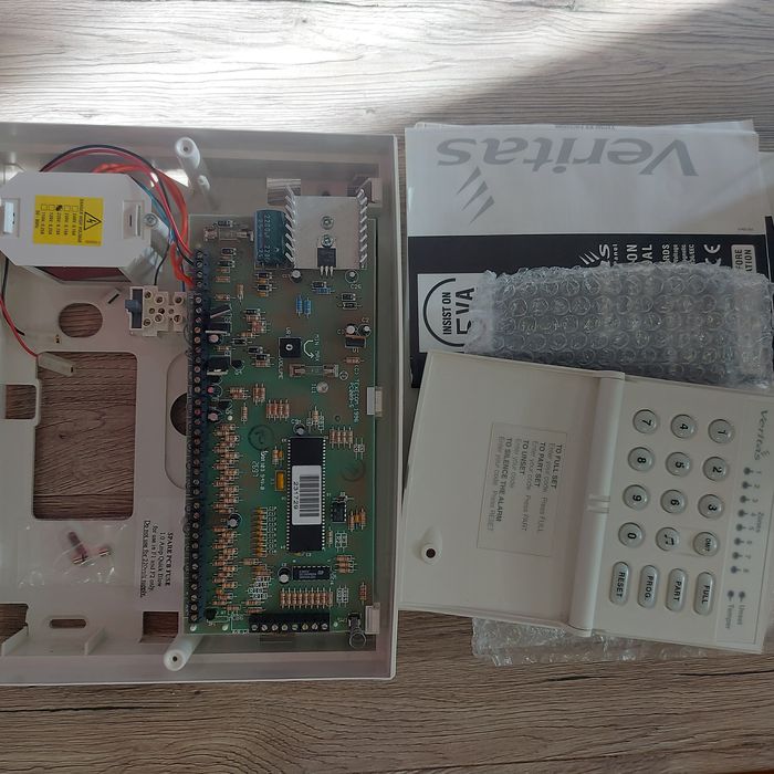 Продава  алармена система