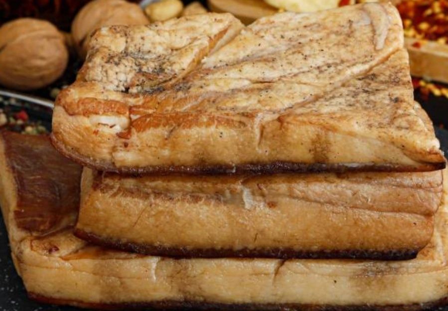 Домашние  горячего капчения  сало