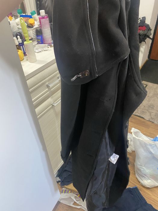 Отдам бесплатно вещи женские детские разные обувь