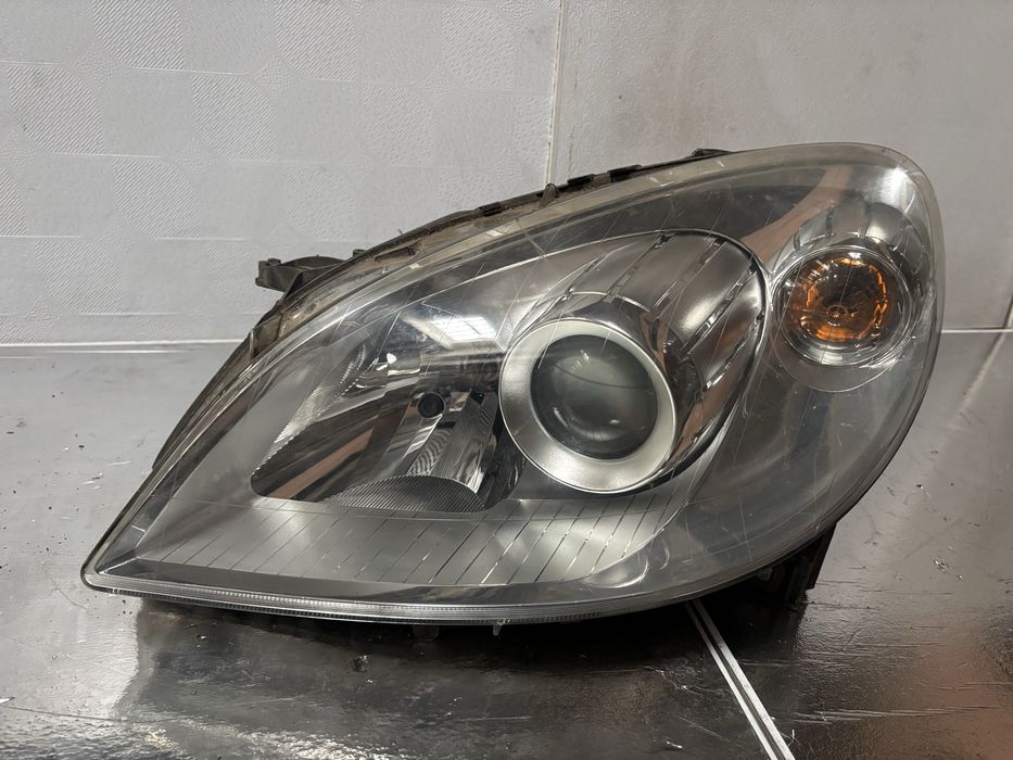 Ляв фар Mercedes B class w169