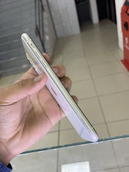 айфон 11 128 гб в идеале