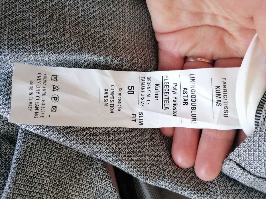 Официален мъжки костюм