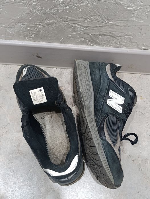 New Balance 2002R