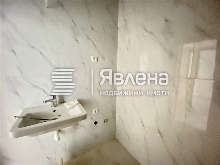 Тристаен апартамент в Грийн Парадайз 5 - изгодна продажба