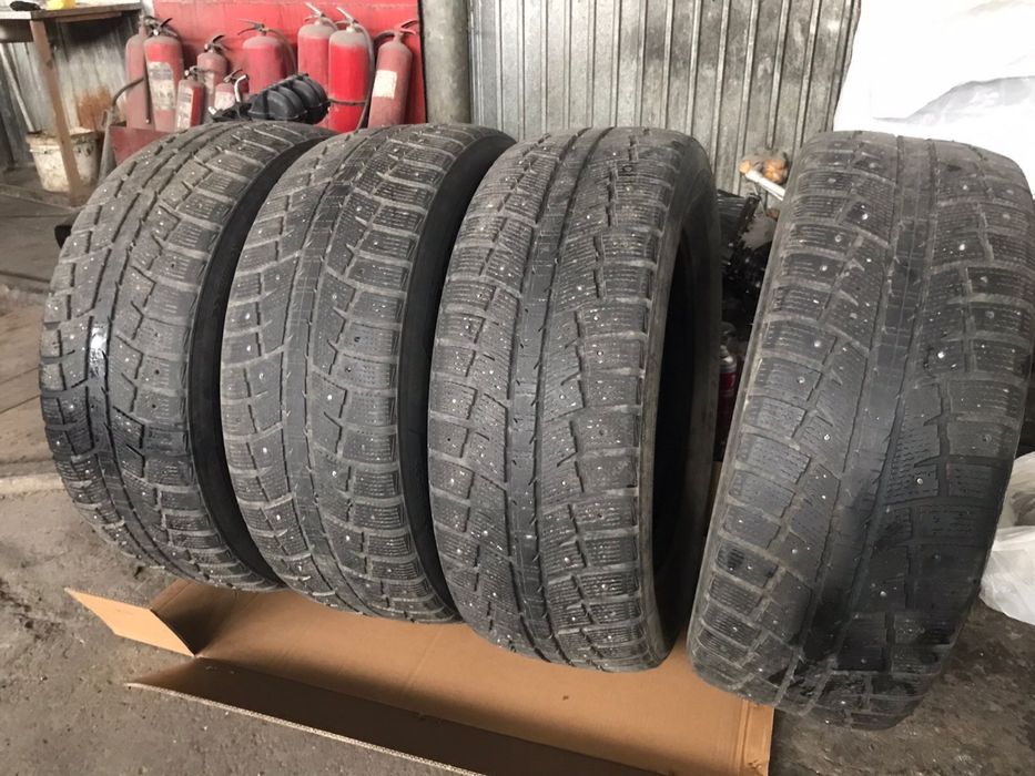 Комплект зимних шин 285/60/R18