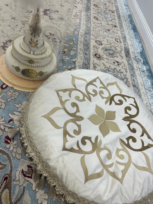 Продам набор на сырга салу