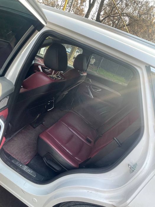 Jetour x70 plus 1.6 turbo sotiladi