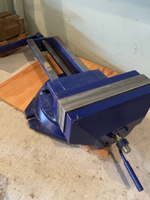 Продаются тисы 33 см