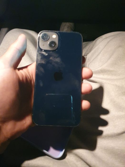 Vand sau schimb iphone 13