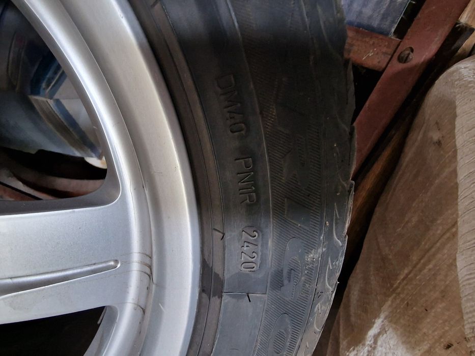 Комплект джанти със зимни гуми Дебица 17" Audi, Volkswagen