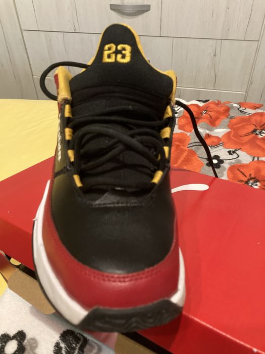 jordan aura max 23