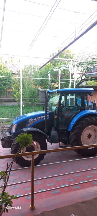 NEW HOLLAND TD5 110 sotiladi