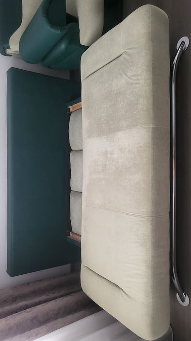 Set canapea extensibila si 2 x fotoliu extensibile