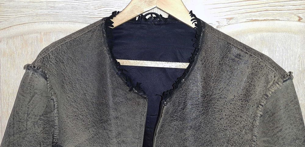 Мъжко яке бутик, естествена кожа, бежово-черно