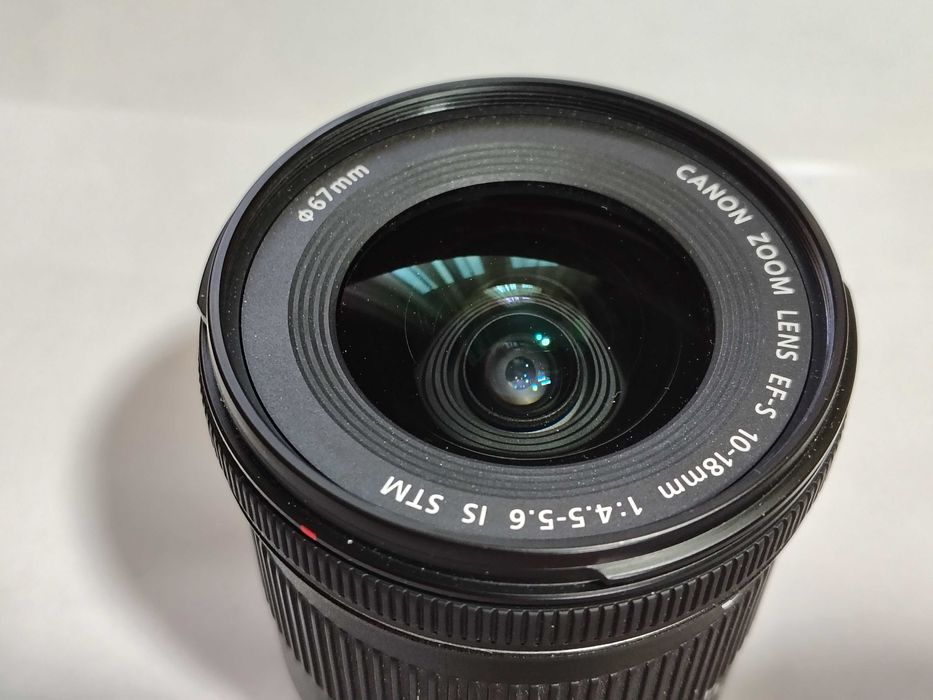 obiectiv canon 10-18 ef