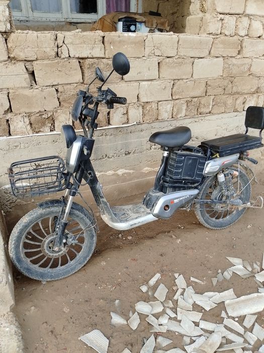 Elektro skuter nomi bonvi