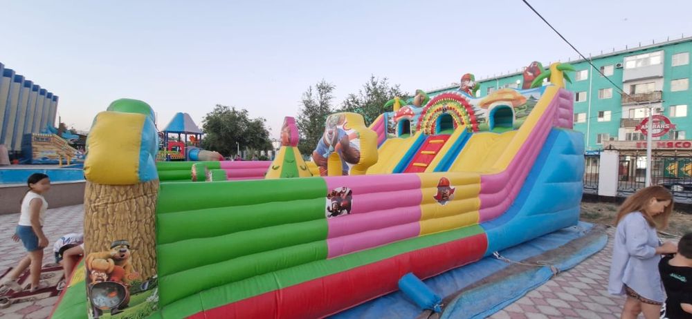 Надувной батут для парков