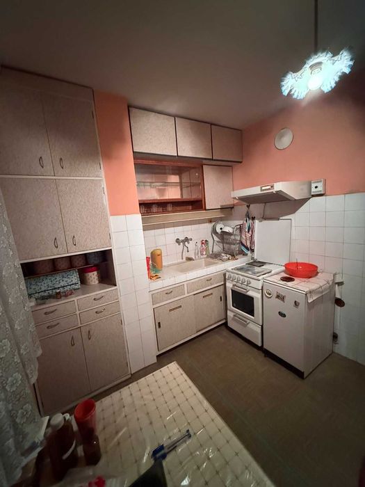 Продава се Двустаен апартамент в Асеновград - 74 кв.м за 1260 €/кв.м - Снимка #2