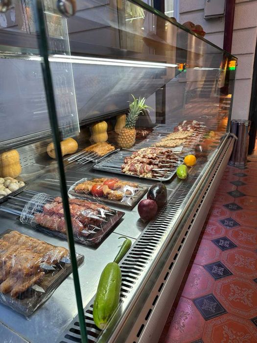 Витрина холодильная. Холодильник