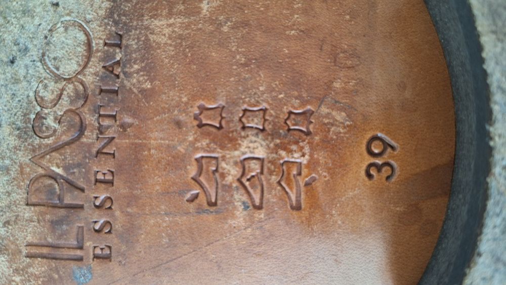 Pantofi eleganți de piele Il Passo